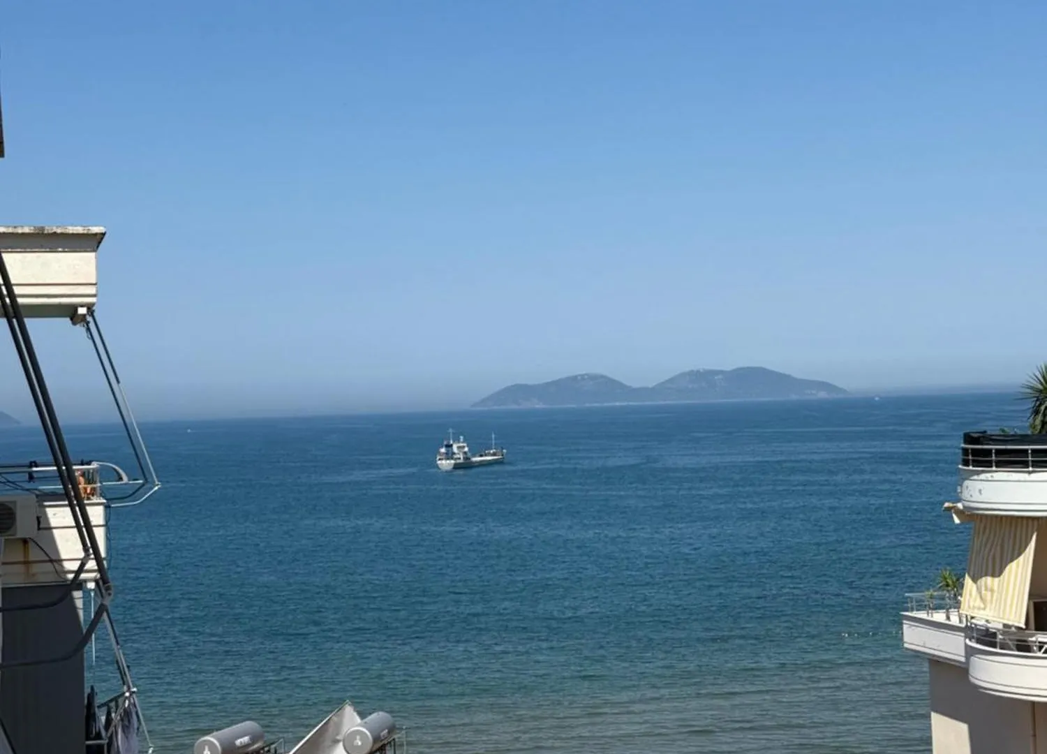 Serenity Skyline Apartment Vlorë 阿尔巴尼亚